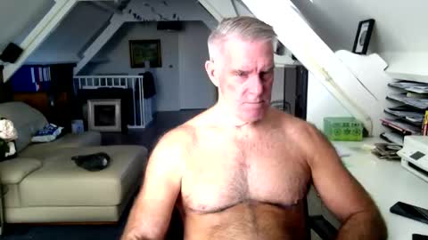 stevetwo online show from November 2025 12:55:01 PM