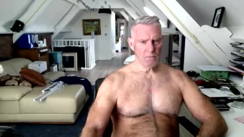 stevetwo online show from April 2026 11:24:01 AM