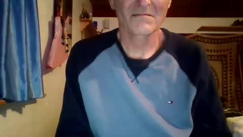 steviehard7 online show from March 2025 04:38:02 AM