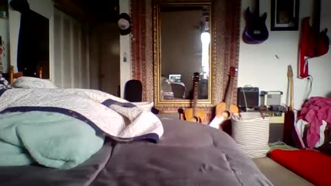 steviehard7 online show from September 2025 11:19:01 PM