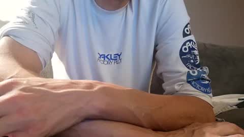 Snapshot of stickymouse45 chatting on August 2026 04:37:02 AM stickymouse45 online show from August 2026 04:37:02 AM