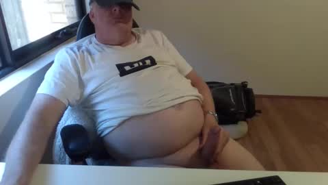 stiffyman55 online show from October 2025 04:27:01 AM