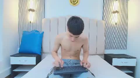 Snapshot of stiven_cooper2 chatting on June 2026 12:24:02 PM stiven_cooper2 online show from June 2026 12:24:02 PM