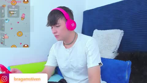 Stiven Bragam online show from October 2025 12:24:02 PM