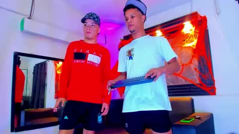 friends online show from October 2025 04:09:01 AM