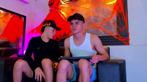 friends online show from October 2025 04:49:02 AM