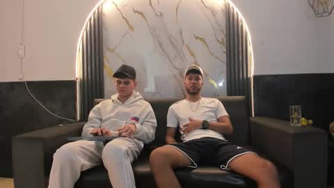 friends online show from March 2026 05:14:02 AM