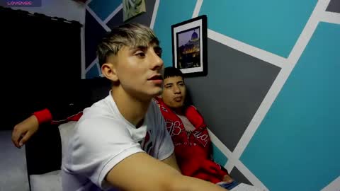 Stiven  online show from April 2026 04:04:02 AM