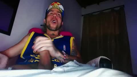 stiven online show from February 2025 02:28:02 AM