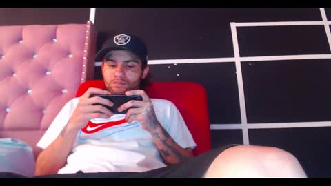 stiven online show from November 2025 03:25:02 PM