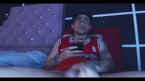 stiven online show from November 2025 09:36:01 PM