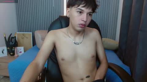 Snapshot of stiwentwink chatting on May 2026 02:21:02 PM Stiwen online show from May 2026 02:21:02 PM