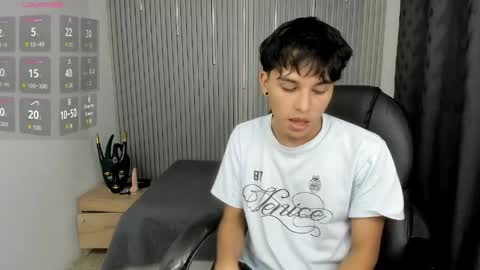 Snapshot of stiwentwink chatting on May 2026 02:26:01 PM Stiwen online show from May 2026 02:26:01 PM