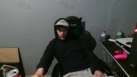 stonedpanda77 online show from December 2024 04:53:01 AM