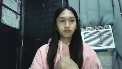 Snapshot of stonehard_sophia chatting on December 2024 12:07:02 AM Cute Sophia online show from December 2024 12:07:02 AM