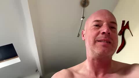 Snapshot of stoodley22 chatting on April 2026 09:02:01 AM Stoodley22 online show from April 2026 09:02:01 AM