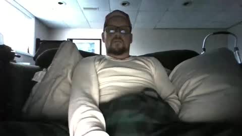 Snapshot of stook4 chatting on January 2025 01:19:02 PM LifestyleMan313 online show from January 2025 01:19:02 PM