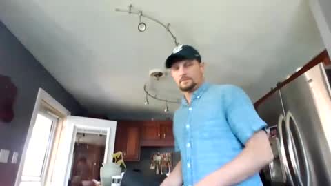 Snapshot of stook4 chatting on September 2025 06:24:01 PM LifestyleMan313 online show from September 2025 06:24:01 PM