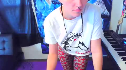 Stormythunder online show from November 2025 03:57:01 PM