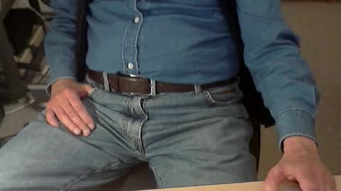 Snapshot of str8_dave chatting on April 2026 07:07:01 PM Dave online show from April 2026 07:07:01 PM
