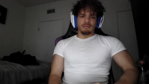 Snapshot of str8dj chatting on December 2025 03:38:02 PM Dj online show from December 2025 03:38:02 PM