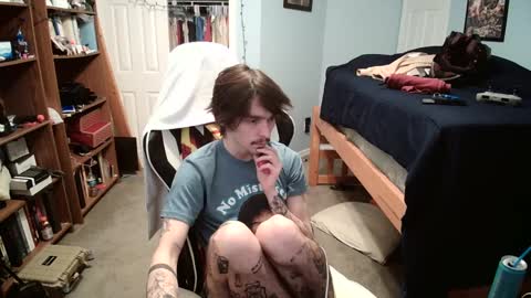str8whiteboy21 online show from February 2025 04:33:01 PM