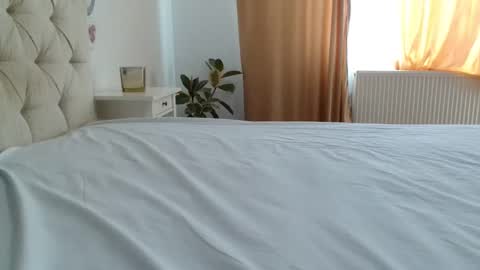 Snapshot of straight_curiouscock chatting on February 2025 08:49:02 AM Vivian online show from February 2025 08:49:02 AM