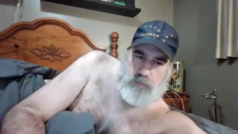 Straightbear4you online show from November 2025 09:08:02 AM
