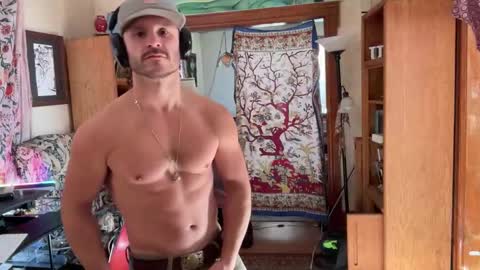 Cowboy Zuhly online show from December 2025 05:29:01 PM