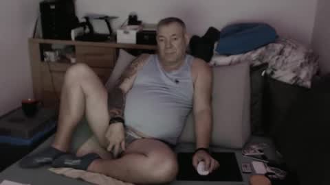 Stranger online show from October 2025 08:44:01 PM