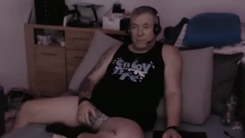 Stranger online show from October 2025 09:35:02 PM