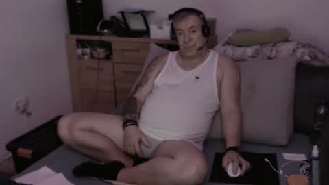 Stranger online show from November 2025 08:47:01 PM