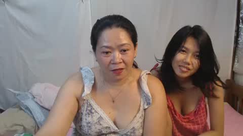 Snapshot of strawberries_19 chatting on July 2026 01:36:02 PM chell online show from July 2026 01:36:02 PM