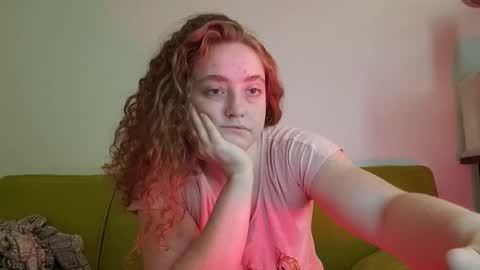 Snapshot of strawberrylotsacake chatting on September 2025 01:36:02 PM Strawberrylotsacake online show from September 2025 01:36:02 PM