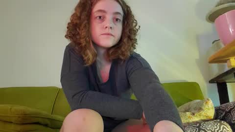 Snapshot of strawberrylotsacake chatting on October 2025 02:15:01 PM Strawberrylotsacake online show from October 2025 02:15:01 PM