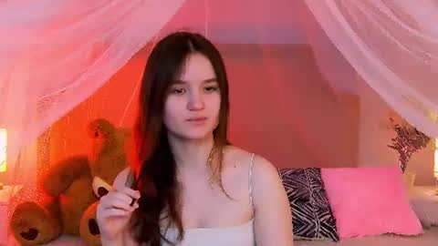 Snapshot of strawbunnybite chatting on June 2026 02:32:02 PM Bunny online show from June 2026 02:32:02 PM