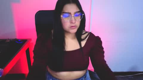 strawlux online show from February 2026 06:13:01 AM