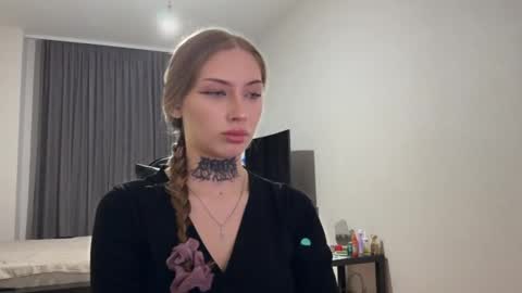 Streis  open pvt online show from February 2026 04:02:01 AM