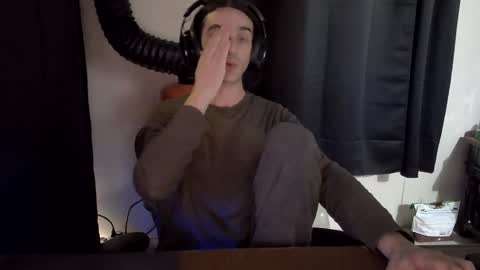 Snapshot of stringgreens777 chatting on January 2026 01:14:01 PM stringgreens777 online show from January 2026 01:14:01 PM