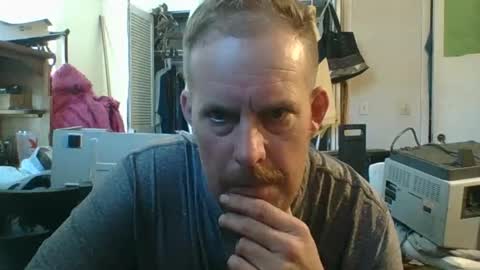 Snapshot of strokingjoe14585 chatting on January 2026 07:04:02 PM strokingjoe14585 online show from January 2026 07:04:02 PM