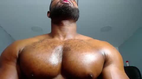 Snapshot of strong_george1 chatting on January 2025 03:11:02 AM strong_george1 online show from January 2025 03:11:02 AM