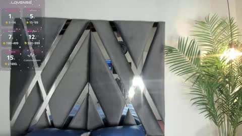 Alexa   online show from September 2025 11:00:01 AM