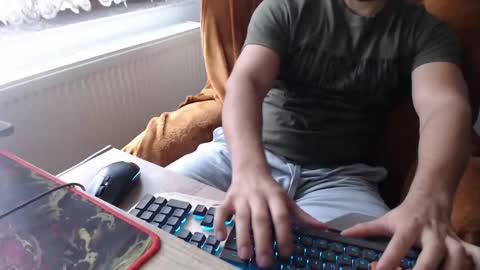 Snapshot of strongcoffee10 chatting on September 2025 06:06:02 AM StrongCoffee online show from September 2025 06:06:02 AM