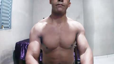 Snapshot of strongdaddyfantastic chatting on April 2026 12:30:01 PM strongdaddyfantastic online show from April 2026 12:30:01 PM