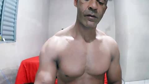 Snapshot of strongdaddyfantastic chatting on April 2026 05:03:01 AM strongdaddyfantastic online show from April 2026 05:03:01 AM