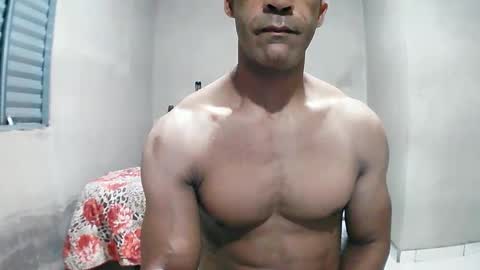 Snapshot of strongdaddyfantastic chatting on May 2026 08:32:01 PM strongdaddyfantastic online show from May 2026 08:32:01 PM
