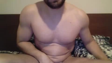 Handsome guy online show from March 2026 10:35:01 PM