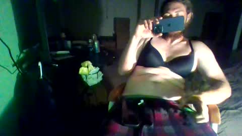 Snapshot of strumie3534336684 chatting on May 2026 07:57:01 AM strumie3534336684 online show from May 2026 07:57:01 AM