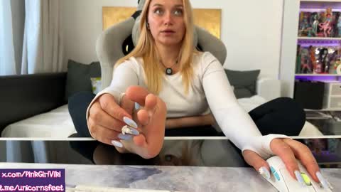 goddess online show from September 2025 11:00:01 AM