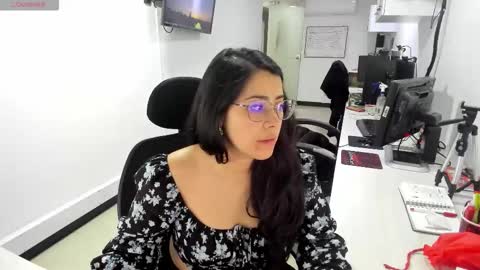 studcb_ online show from September 2025 12:14:01 AM